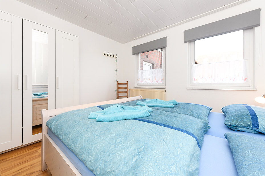 Ferienwohnung „Sanddorn“ (1) - Schlafzimmer