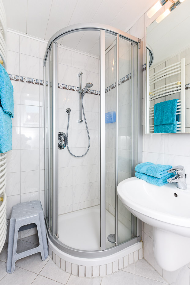 Ferienwohnung „Strandaster“ (3) - Badezimmer