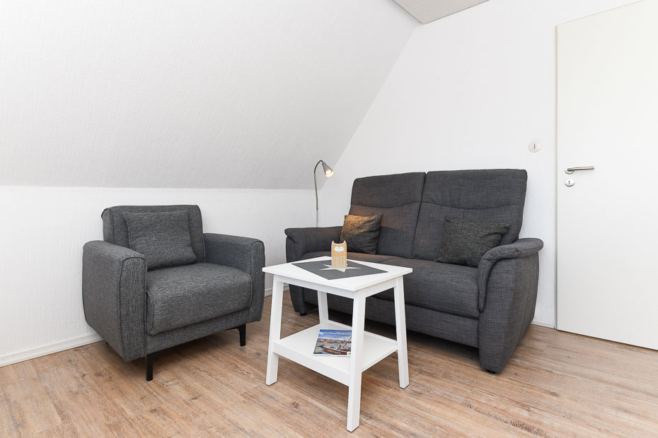 Ferienwohnung „Strandaster“ (3) - Wohnraum mit integrierter Küche