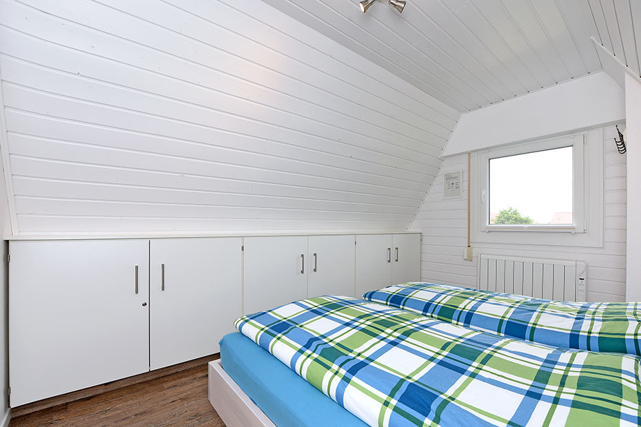 Ferienhaus „Wattwurm“ - Schlafzimmer 1