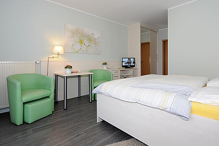 Doppelzimmer „Groß“ mit Terrasse - Doppelzimmer