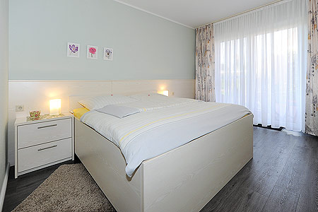 Doppelzimmer „Groß“ mit Terrasse - Doppelzimmer