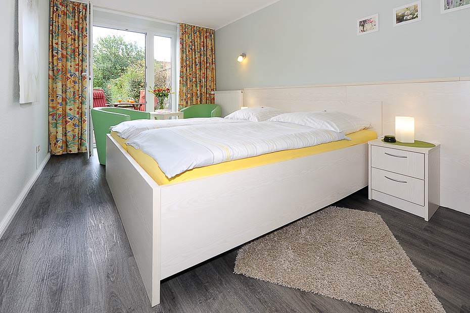 Doppelzimmer als Einzelzimmer mit Terrasse - Doppelzimmer als Einzelzimmer