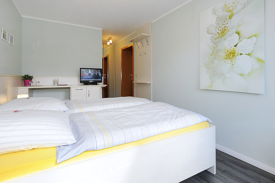 Doppelzimmer als Einzelzimmer mit Terrasse - Doppelzimmer als Einzelzimmer