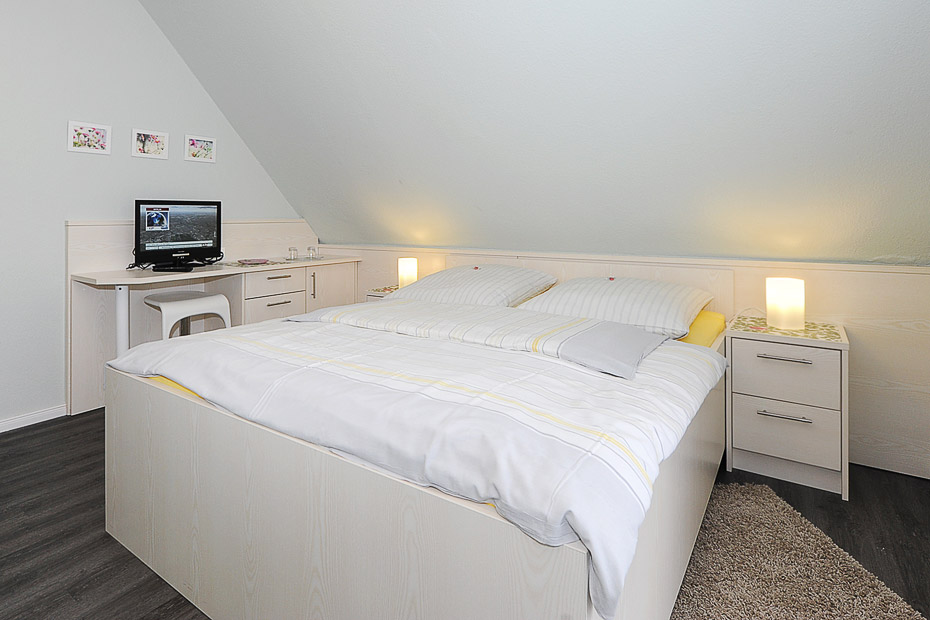 Doppelzimmer „Groß“ mit Balkon - Doppelzimmer