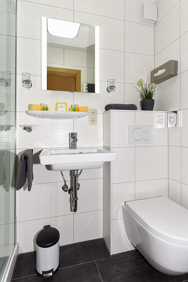 Doppelzimmer „Standard“ mit Terrasse - Badezimmer
