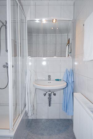 Ferienwohnung 2 - Badezimmer