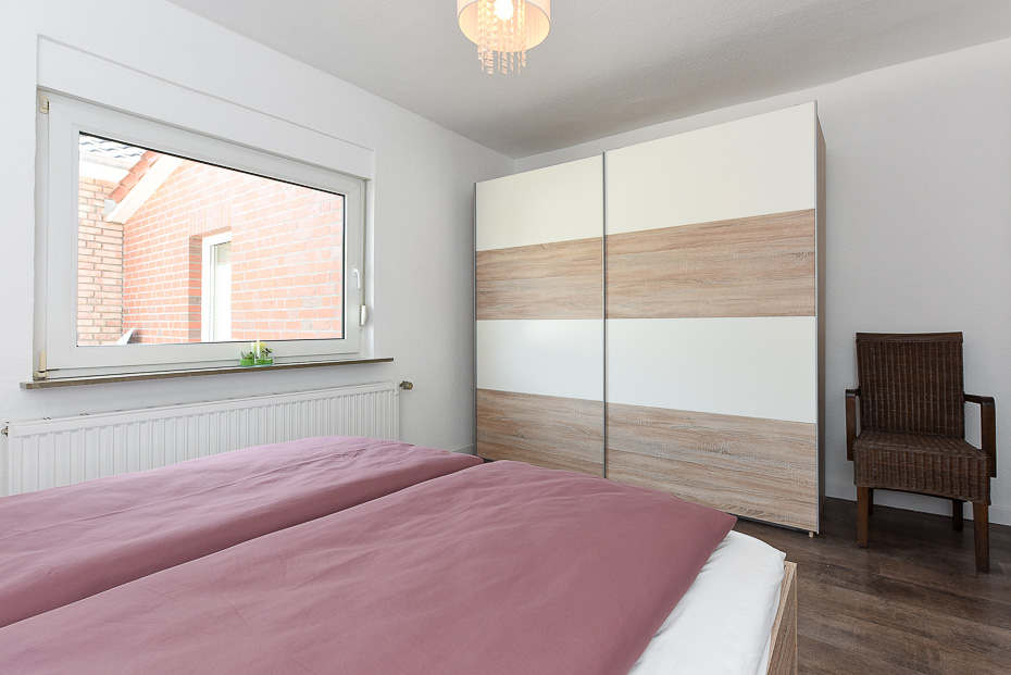 Ferienhaus „Lieblingsdüne“ - Schlafzimmer 1