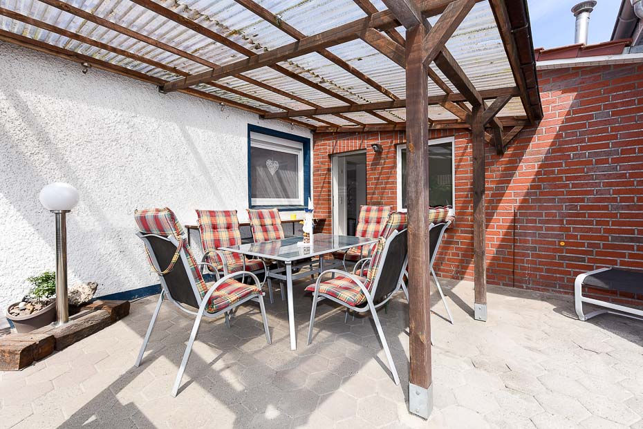 Ferienhaus „Lieblingsdüne“ - überdachte Terrasse