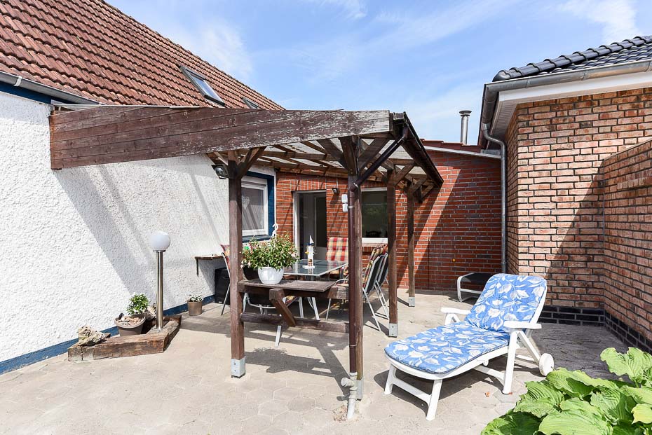 Ferienhaus „Lieblingsdüne“ - überdachte Terrasse