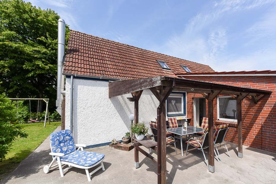 Ferienhaus „Lieblingsdüne“ - überdachte Terrasse