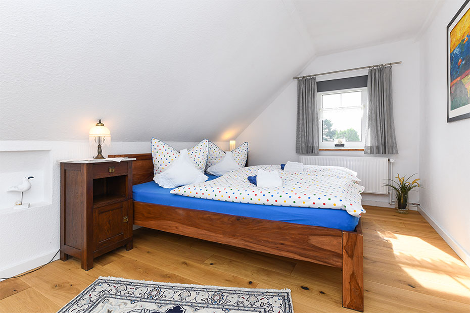 Ferienhaus „Nordsee Landhuus Heinken“ - Schlafzimmer 1