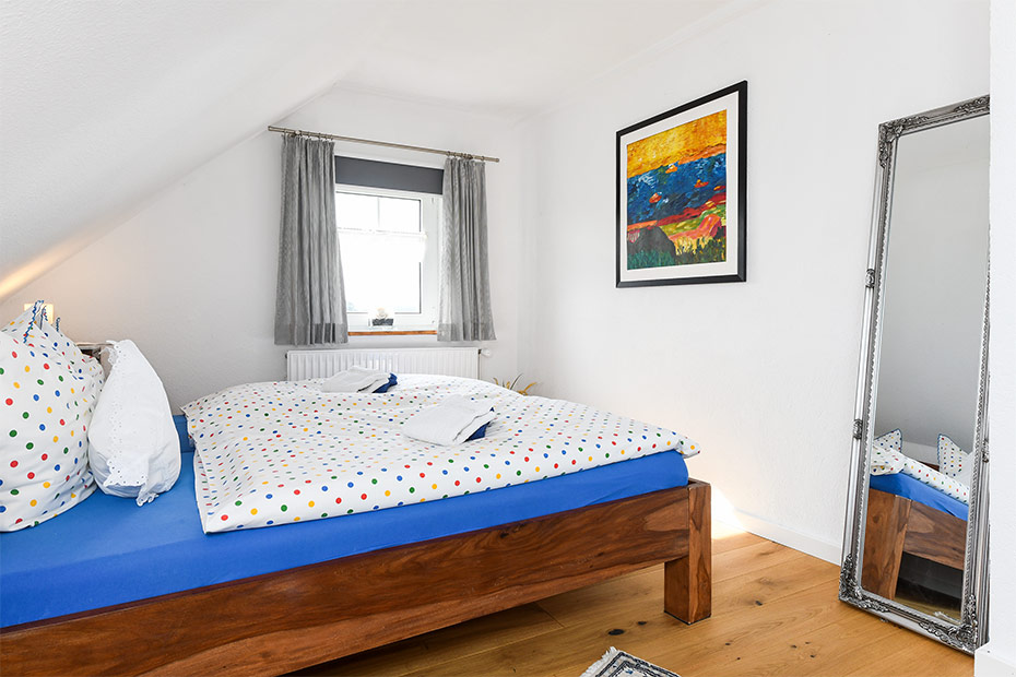 Ferienhaus „Nordsee Landhuus Heinken“ - Schlafzimmer 1