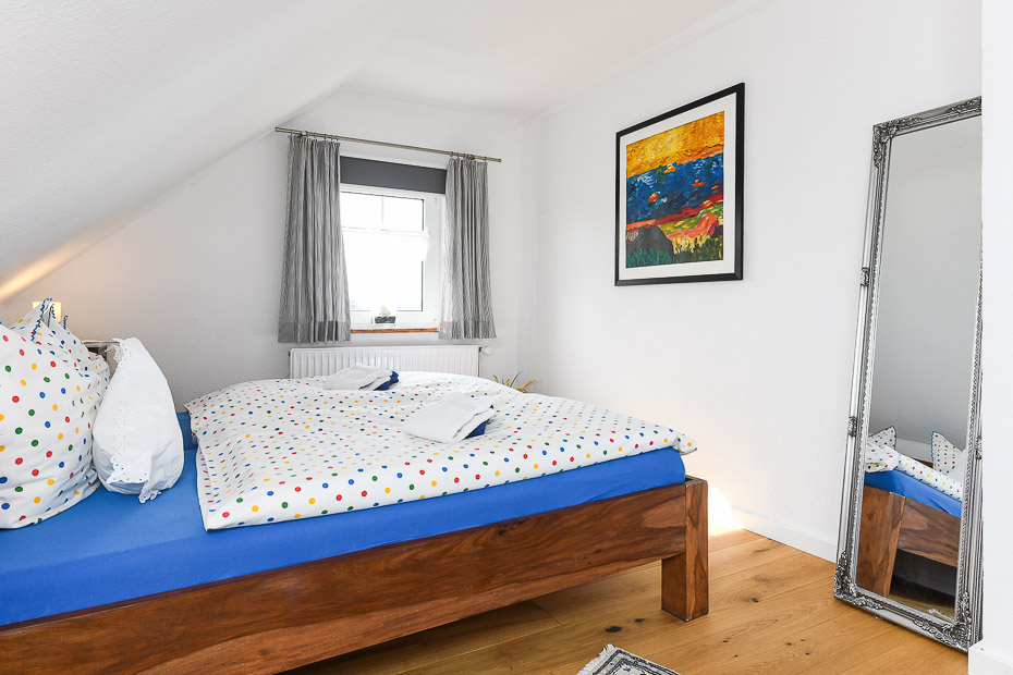 Ferienhaus „Nordsee Landhuus Heinken“ - Schlafzimmer 1