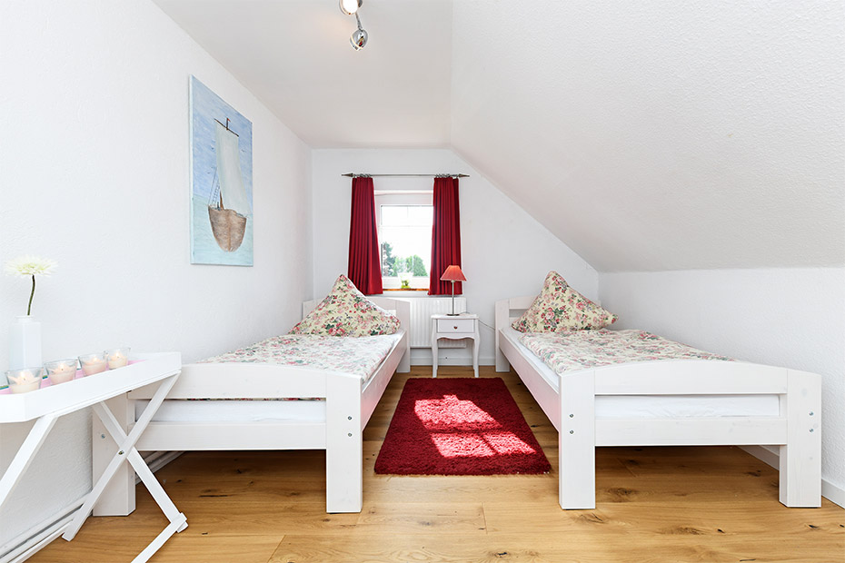 Ferienhaus „Nordsee Landhuus Heinken“ - Schlafzimmer 2/Kinderzimmer