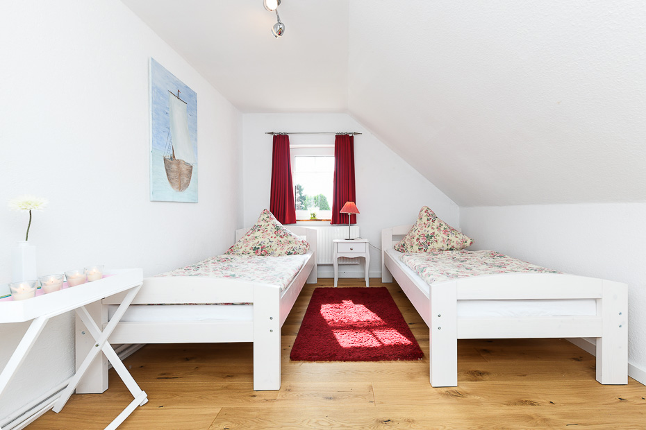 Ferienhaus „Nordsee Landhuus Heinken“ - Schlafzimmer 2/Kinderzimmer