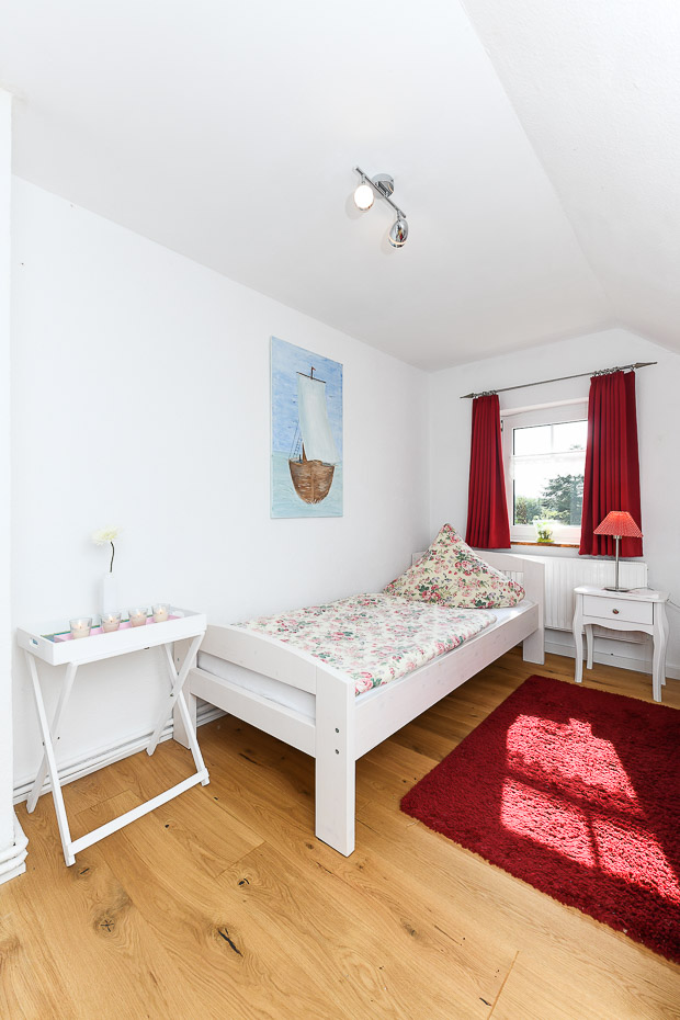 Ferienhaus „Nordsee Landhuus Heinken“ - Schlafzimmer 2/Kinderzimmer