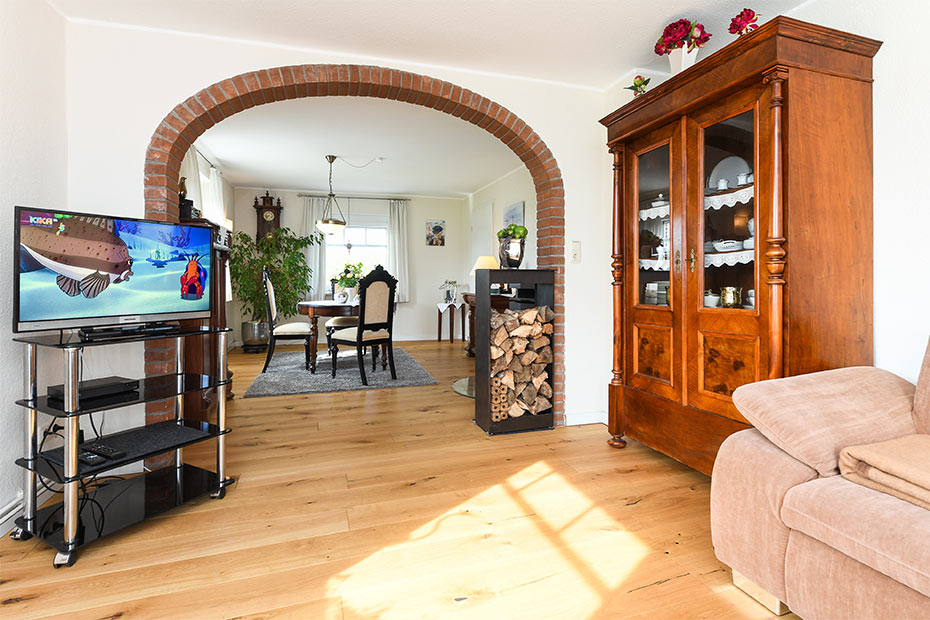 Ferienhaus „Nordsee Landhuus Heinken“ - Wohn- und Esszimmer