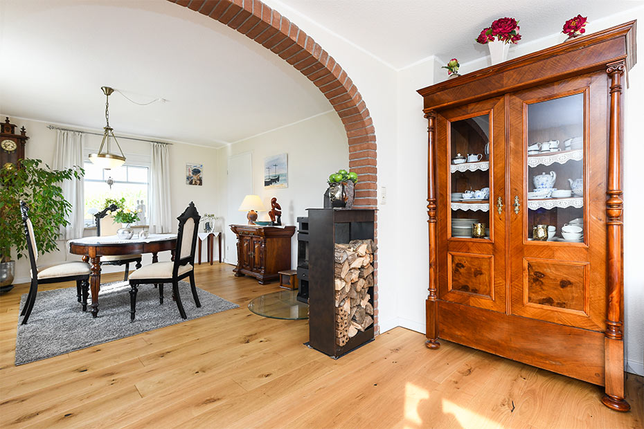 Ferienhaus „Nordsee Landhuus Heinken“ - Wohn- und Esszimmer