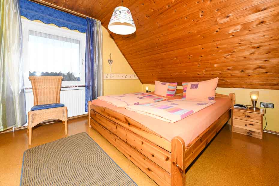 Ferienwohnung „Haus Leemreize“ - Schlafzimmer 1