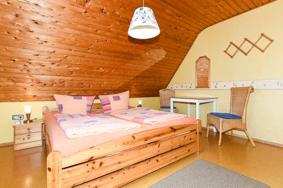 Ferienwohnung „Haus Leemreize“ - Schlafzimmer 1