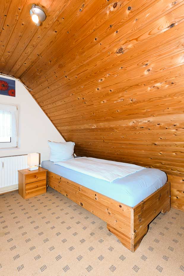 Ferienwohnung „Haus Leemreize“ - Schlafzimmer 4/Kinderzimmer