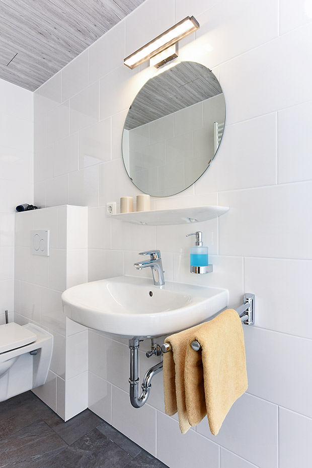 Ferienwohnung 3 - Badezimmer