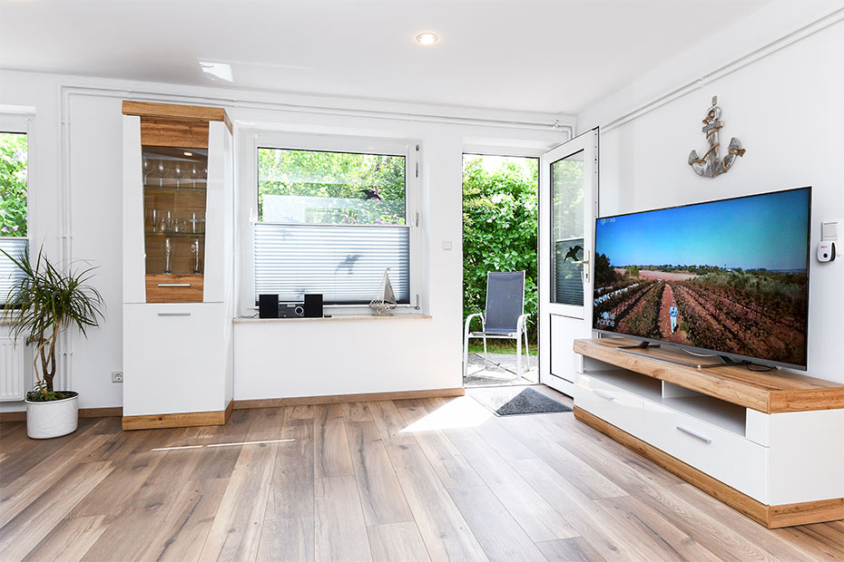 Ferienwohnung 3 - Wohnzimmer mit integriertem Küchenbereich