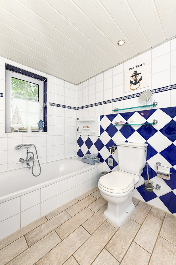 Ferienhaus „Sternenklar“ - Badezimmer
