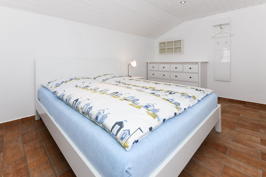 Ferienhaus „Sternenklar“ - Schlafzimmer 1