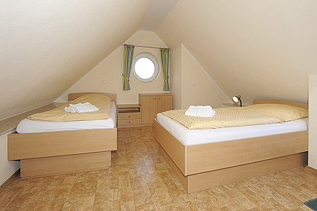 Ferienwohnung „Gorch Fock“ - Schlafzimmer 2/Kinderzimmer