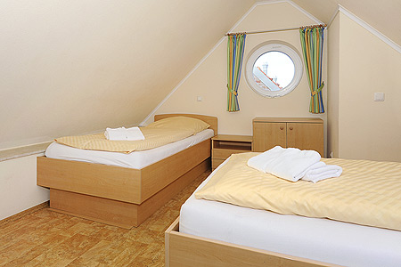 Ferienwohnung „Gorch Fock“ - Schlafzimmer 2/Kinderzimmer