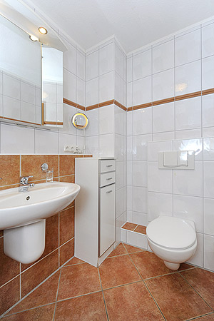 Ferienwohnung „Krusenstern“ - Badezimmer