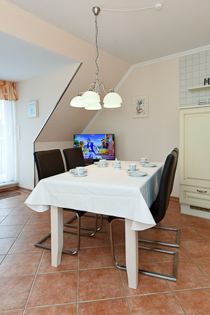 Ferienwohnung „Padua“ - Wohnzimmer mit integriertem Küchenbereich