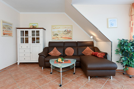 Ferienwohnung „Padua“ - Wohnzimmer mit integriertem Küchenbereich