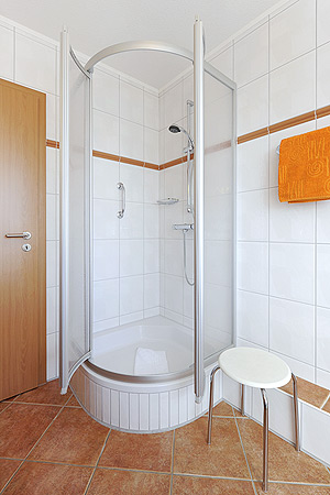 Ferienwohnung „Statsraad Lehmkuhl“ - Badezimmer