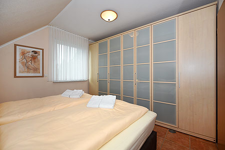 Ferienwohnung „Statsraad Lehmkuhl“ - Schlafzimmer 1