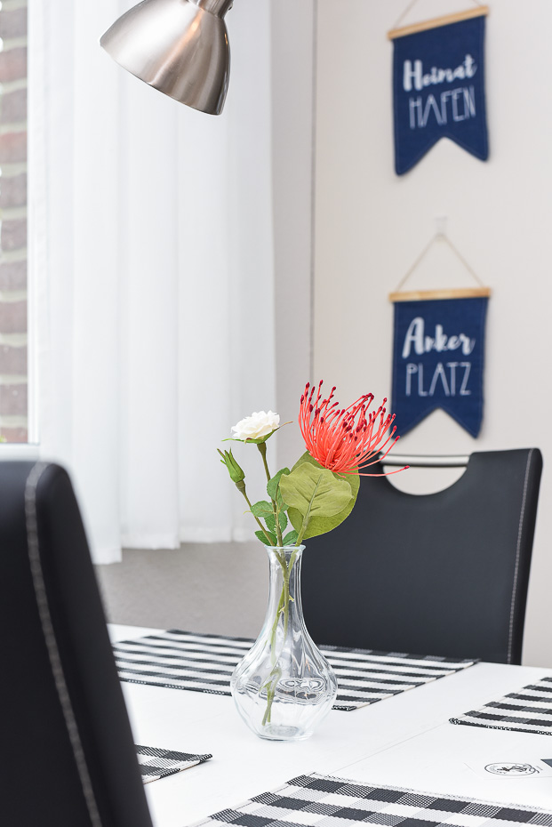 Ferienhaus „Ankerhuus“ - Wohnzimmer mit integriertem Küchenbereich