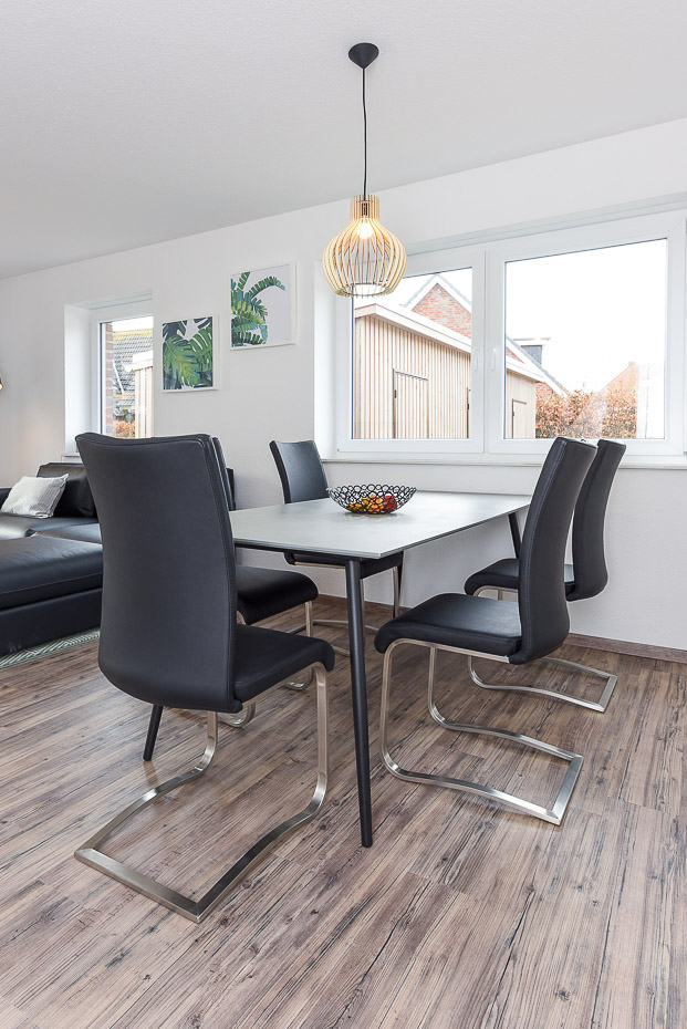 Ferienhaus „Schwalbennest“ - Wohnraum mit integrierter Küche