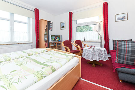 Ferienwohnung - Wohn- und Schlafraum 1