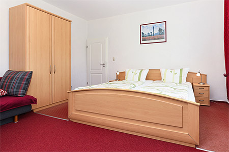 Ferienwohnung - Wohn- und Schlafraum 1