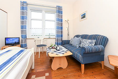 Ferienwohnung - Wohn- und Schlafraum 2