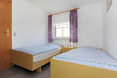 Ferienwohnung „Deichblick“ - Schlafzimmer 2/Kinderzimmer
