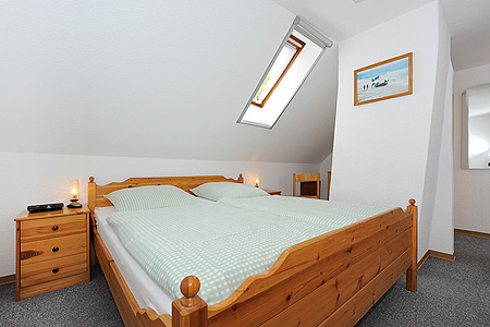 Ferienwohnung „Deichblick“ - Schlafzimmer 1