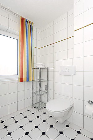 Ferienwohnung „Pastoor“ - Badezimmer