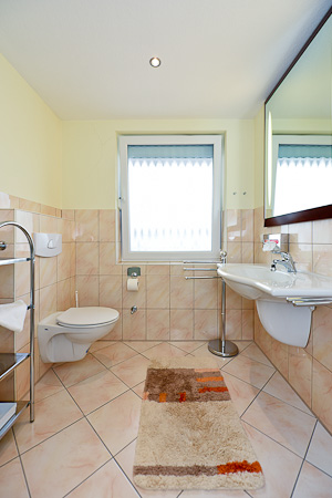 Ferienwohnung „Süderhörn“ - Badezimmer