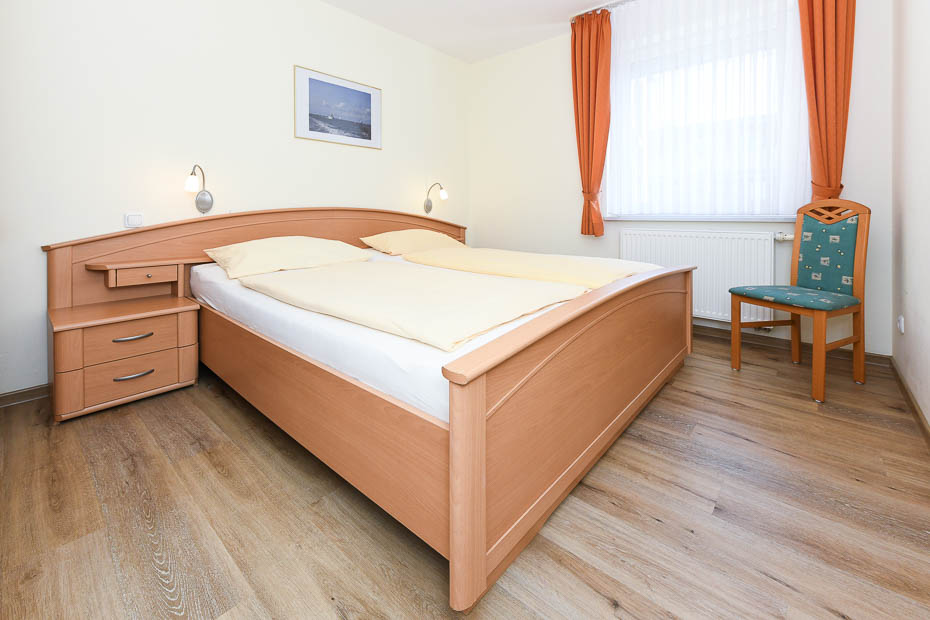 Ferienwohnung „W'ooge“ - Schlafzimmer 1