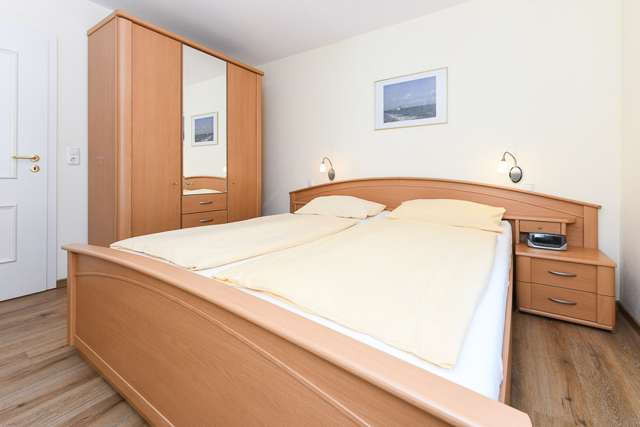 Ferienwohnung „W'ooge“ - Schlafzimmer 1