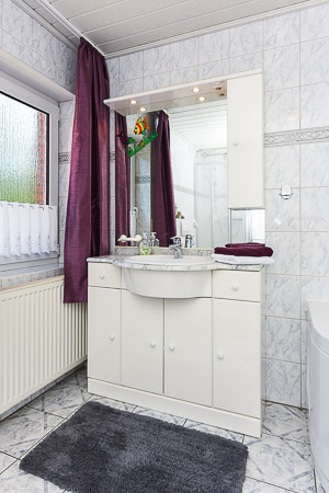 Ferienwohnung - Badezimmer
