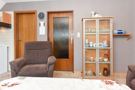 Ferienwohnung - Wohnzimmer mit integriertem Küchenbereich